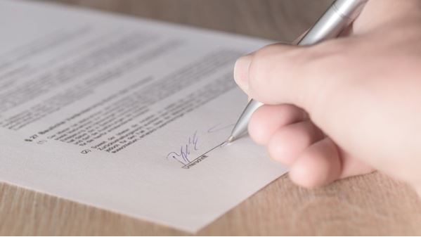 La residenza anagrafica in contrasto con il contratto di affitto