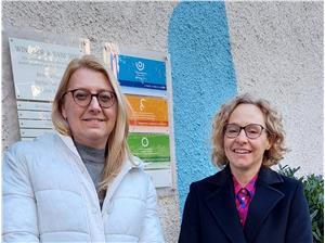 Volksanwältin Gabriele Morandell (rechts) und VZS-Geschäftsführerin Gunde Bauhofer (links)