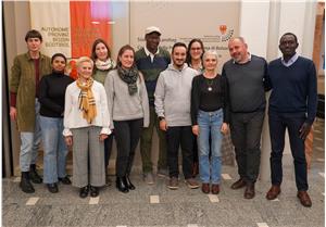 Der Beirat der Antidiskriminierungsstelle mit der Verantwortlichen der Antidiskriminierungsstelle Garbin (3. v.r. / Foto: Antidiskriminierungsstelle)