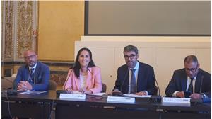 da sx.: Daniele Solli, Avvocato del Foro di Palermo, la Difensora civica dell’Alto Adige, Veronika Meyer, Guido Giusti, Difensore civico dell'Emilia-Romagna e Vice Presidente del Coordinamento, e Leonardo Spera, Vice Presidente ANCI Sicilia.